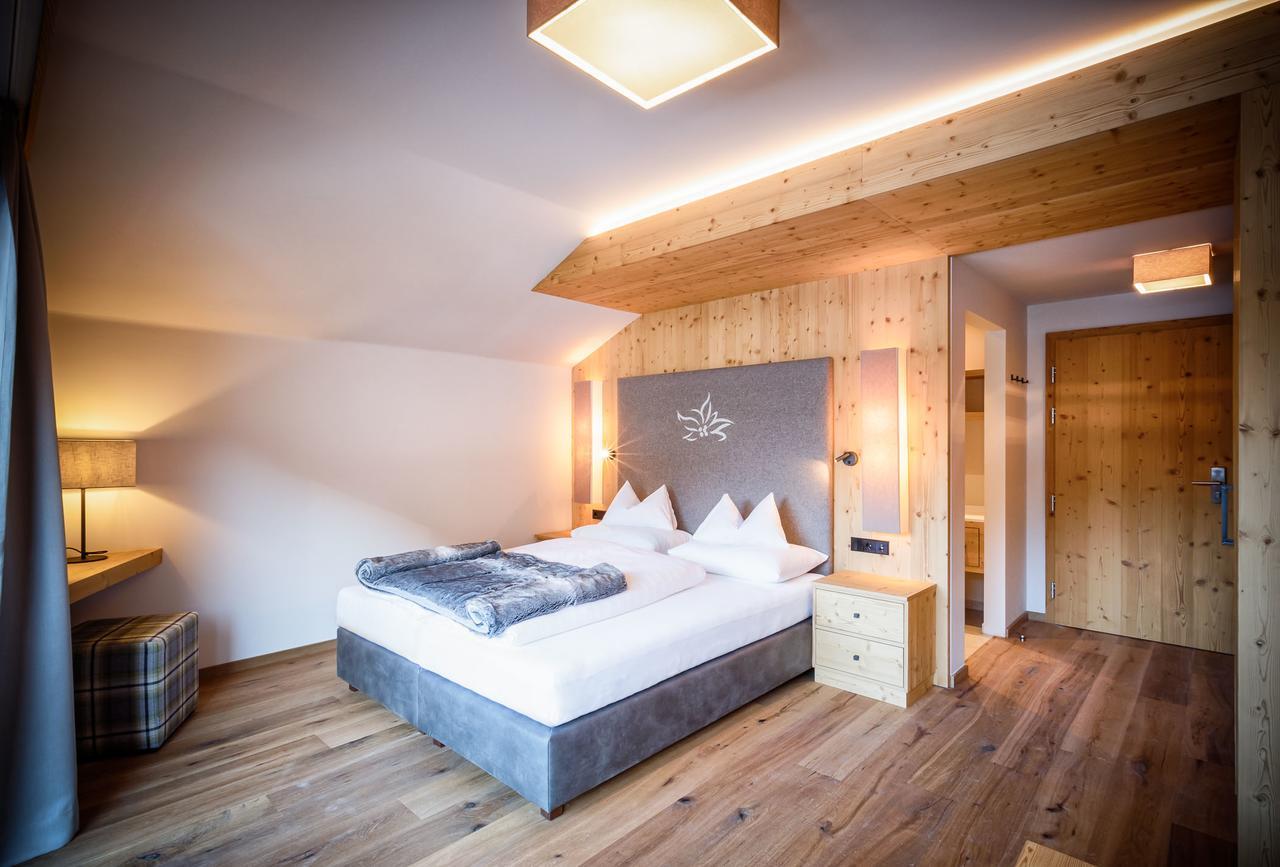 Hotel & Chalets Edelweiss Madonna  Luaran gambar